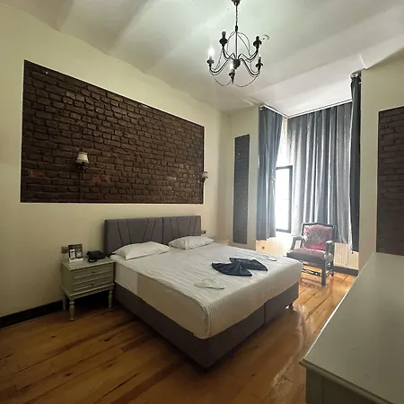 Taksim Star 3*