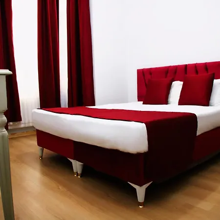 Taksim Star 3*